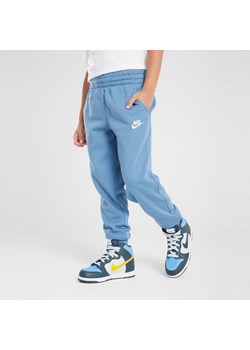 NIKE SPODNIE K NSW CLUB FT JGGR LBR B ze sklepu JD Sports  w kategorii Spodnie chłopięce - zdjęcie 178192493