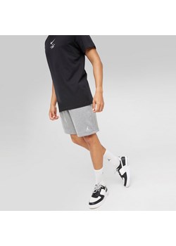 SZORTY M JORDAN ESS FLC SHORT ze sklepu JD Sports  w kategorii Spodenki męskie - zdjęcie 178192541