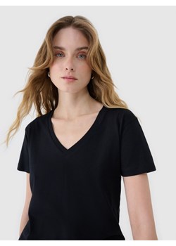 Damski t-shirt basic 4F4FWSS25TTSHF1992 - czarny ze sklepu Sportstylestory.com w kategorii Bluzki damskie - zdjęcie 178205150