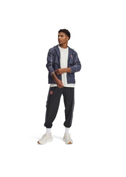Męskie spodnie do biegania Under Armour UA Run 96 Pant - szare ze sklepu Sportstylestory.com w kategorii Spodnie męskie - zdjęcie 178209414