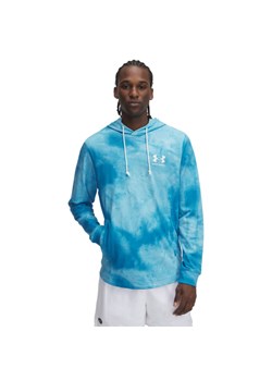 Męska bluza dresowa nierozpinana z kapturem Under Armour UA Rival Terry AOP Hood Q1 - niebieska ze sklepu Sportstylestory.com w kategorii Bluzy męskie - zdjęcie 178209454