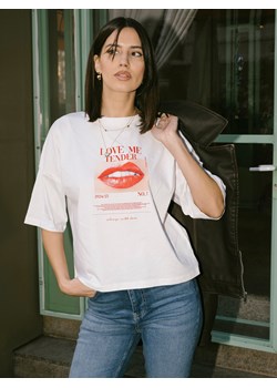 Mohito - T-shirt z nadrukiem - biały ze sklepu Mohito w kategorii Bluzki damskie - zdjęcie 178219381