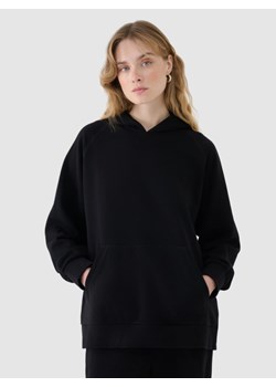 Damska bluza dresowa nierozpinana z kapturem 4F 4FWSS25TSWSF1544 - czarna ze sklepu Sportstylestory.com w kategorii Bluzy damskie - zdjęcie 178220893