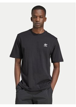 adidas T-Shirt Trefoil Essentials JI8545 Czarny Regular Fit ze sklepu MODIVO w kategorii T-shirty męskie - zdjęcie 178235071