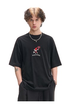 Cropp - Czarny T-shirt comfort z naszywką - czarny ze sklepu Cropp w kategorii T-shirty męskie - zdjęcie 178241483