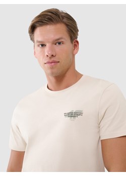 Męski t-shirt z nadrukiem 4F 4FWSS25TTSHM1974 - beżowy ze sklepu Sportstylestory.com w kategorii T-shirty męskie - zdjęcie 178253344
