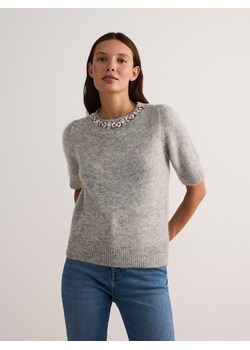 Reserved - Sweter z biżuteryjną aplikacją - szary ze sklepu Reserved w kategorii Swetry damskie - zdjęcie 178278582