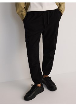 Reserved - Spodnie cargo jogger - czarny ze sklepu Reserved w kategorii Spodnie męskie - zdjęcie 178285462