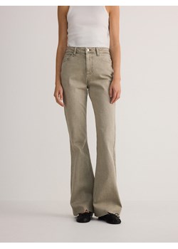 Reserved - Jeansy flare high waist - zielony ze sklepu Reserved w kategorii Jeansy damskie - zdjęcie 178298522