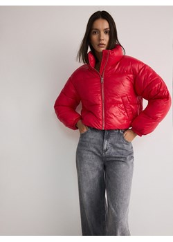 Reserved - Krótka pikowana kurtka - czerwony ze sklepu Reserved w kategorii Kurtki damskie - zdjęcie 178321050