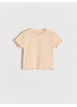 Reserved - Prążkowany t-shirt - beżowy ze sklepu Reserved w kategorii Bluzki dziewczęce - zdjęcie 178321964