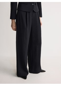 Reserved - Spodnie z modalem - granatowy ze sklepu Reserved w kategorii Spodnie damskie - zdjęcie 178330931