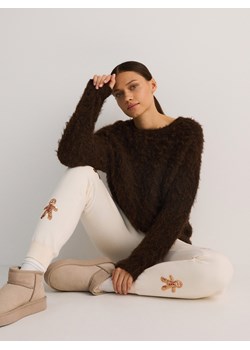 Reserved - Spodnie ze świątecznym motywem - złamana biel ze sklepu Reserved w kategorii Spodnie damskie - zdjęcie 178339532