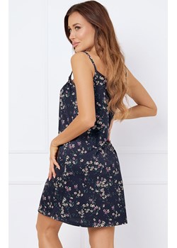 Bawełniana koszula nocna damska na wąskie ramiączko Almi, Kolor granatowy-wzór, Rozmiar S, Italian Fashion - id: 195487 - marki Italian Fashion - 178365811 Bawełniana koszula nocna damska na wąskie ramiączko Almi, Kolor granatowy-wzór, Rozmiar S, Italian Fashion ze sklepu Intymna w kategorii Koszule nocne - zdjęcie 178365811