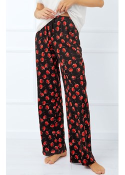 Spodnie damskie długie od piżamy Cherry, Kolor czarno-czerwony, Rozmiar S, Italian Fashion ze sklepu Intymna w kategorii Piżamy damskie - zdjęcie 178365854