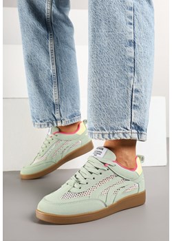 Jasnozielone Sneakersy z Siateczką i Ozdobnymi Przeszyciami Falisna ze sklepu born2be.pl w kategorii Buty sportowe damskie - zdjęcie 178413160