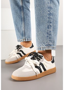 Beżowo-Czarne Sneakersy w Stylu Klasycznych Tenisówek z Dodatkowymi Sznurówkami Valiena ze sklepu born2be.pl w kategorii Buty sportowe damskie - zdjęcie 178415331