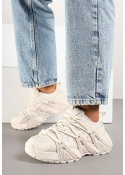 Beżowe Sneakersy z Geometrycznym Tłoczeniem Ulfitia ze sklepu born2be.pl w kategorii Buty sportowe damskie - zdjęcie 178416690