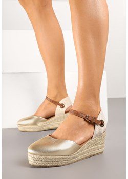 Złote Sandały Espadryle na Plecionym Koturnie Effilda ze sklepu born2be.pl w kategorii Espadryle damskie - zdjęcie 178437733