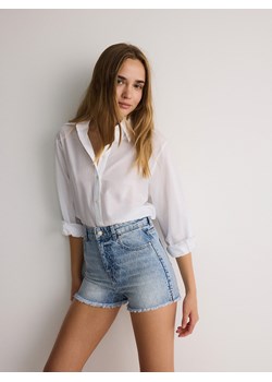 Reserved - Jensowe szorty z cyrkoniami - niebieski ze sklepu Reserved w kategorii Szorty - zdjęcie 178549631