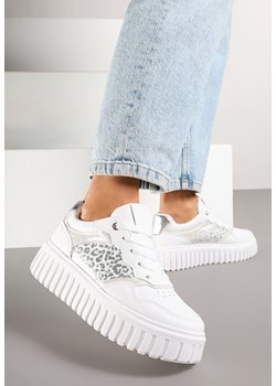 Białe Sneakersy na Grubej Tłoczonej Podeszwie z Perforacją i Panterką Odivila ze sklepu born2be.pl w kategorii Buty sportowe damskie - zdjęcie 178559930