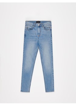 Mohito - Jeansy skinny push up - niebieski - id: 781BL-05J - marki Mohito - 178587782 Mohito - Jeansy skinny push up - niebieski ze sklepu Mohito w kategorii Jeansy damskie - zdjęcie 178587782