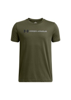 Chłopięcy t-shirt z nadrukiem Under Armour UA B Logo Wordmark SS - oliwkowy/khaki ze sklepu Sportstylestory.com w kategorii T-shirty chłopięce - zdjęcie 178599021