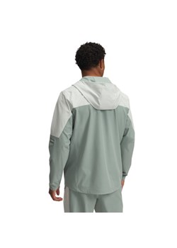 Męska kurtka treningowa Under Armour Vanish Woven Utility Jacket - zielona ze sklepu Sportstylestory.com w kategorii Kurtki męskie - zdjęcie 178599062