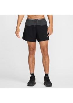 Męskie spodenki do biegania z wszytą bielizną Dri-FIT ADV Nike Trail Second Sunrise 13 cm - Czerń ze sklepu Nike poland w kategorii Spodenki męskie - zdjęcie 178602032