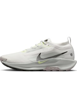 Męskie wodoszczelne buty do biegania w terenie Nike Pegasus Trail 5 GORE-TEX - Biel ze sklepu Nike poland w kategorii Buty sportowe męskie - zdjęcie 178602681
