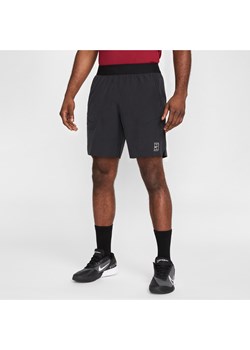 Męskie spodenki tenisowe 20 cm Dri-FIT NikeCourt Advantage - Czerń ze sklepu Nike poland w kategorii Spodenki męskie - zdjęcie 178602991