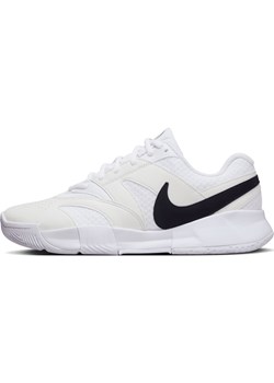 Damskie buty do tenisa NikeCourt Lite 4 - Biel ze sklepu Nike poland w kategorii Buty sportowe damskie - zdjęcie 178604821