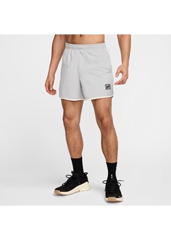 Męskie spodenki treningowe bez podszewki Dri-FIT Nike Gym Heritage 13 cm - Szary ze sklepu Nike poland w kategorii Spodenki męskie - zdjęcie 178605172