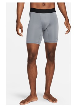 Męskie spodenki o dłuższym kroju do fitnessu Dri-FIT Nike Pro - Szary ze sklepu Nike poland w kategorii Spodenki męskie - zdjęcie 178606232