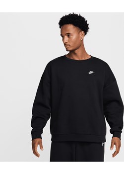 Męska dzianinowa bluza dresowa o kroju oversize z półokrągłym dekoltem Nike Sportswear Club - Czerń ze sklepu Nike poland w kategorii Bluzy męskie - zdjęcie 178606730