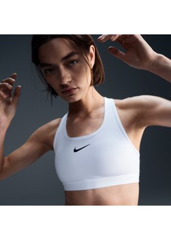 Damski stanik sportowy z wkładkami Nike Swoosh Medium Support - Biel ze sklepu Nike poland w kategorii Biustonosze - zdjęcie 178607562