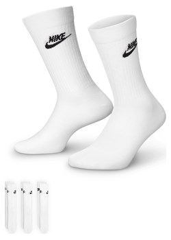 Klasyczne skarpety Nike Sportswear Everyday Essential (3 pary) - Biel ze sklepu Nike poland w kategorii Skarpetki męskie - zdjęcie 178609040