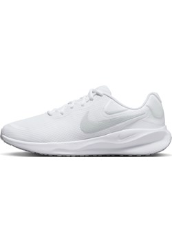 Męskie buty do biegania po asfalcie Nike Revolution 7 - Biel ze sklepu Nike poland w kategorii Buty sportowe męskie - zdjęcie 178609041