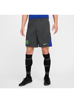 Męskie spodenki piłkarskie z dzianiny Nike Dri-FIT FC Barcelona Strike (wersja trzecia) - Szary ze sklepu Nike poland w kategorii Spodenki męskie - zdjęcie 178609831