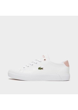 LACOSTE GRIPSHOT ze sklepu JD Sports  w kategorii Buty sportowe dziecięce - zdjęcie 178629143