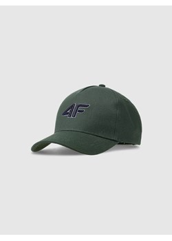 Dziecięca czapka z daszkiem 4F 4FJWSS25ACABU388 -  zielona ze sklepu Sportstylestory.com w kategorii Czapki dziecięce - zdjęcie 178639223