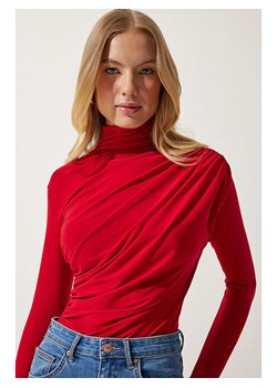 Happiness Istanbul Koszulka w kolorze czerwonym ze sklepu Limango Polska w kategorii Bluzki damskie - zdjęcie 178649283