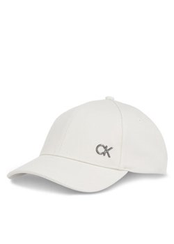 Calvin Klein Czapka z daszkiem Bombed Metal K50K512349 Écru ze sklepu MODIVO w kategorii Czapki z daszkiem męskie - zdjęcie 178655354