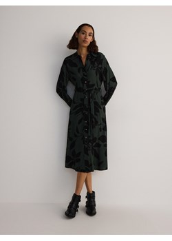 Reserved - Koszulowa sukienka midi z wiskozy - ciemnozielony ze sklepu Reserved w kategorii Sukienki - zdjęcie 178658813