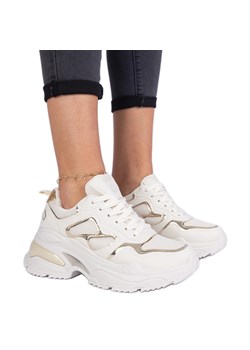 Beżowe sneakersy damskie zdobione brokatem beżowy ze sklepu ButyModne.pl w kategorii Buty sportowe damskie - zdjęcie 178735701