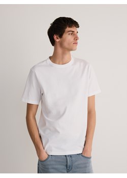 Reserved - Bawełniany t-shirt regular - biały - id: 8668H-00X - marki Reserved - 178743190 Reserved - Bawełniany t-shirt regular - biały ze sklepu Reserved w kategorii T-shirty męskie - zdjęcie 178743190
