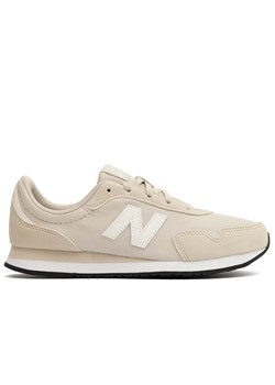 Buty New Balance GC323AC - beżowe ze sklepu streetstyle24.pl w kategorii Buty sportowe damskie - zdjęcie 178785031
