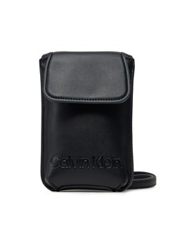 Torebka na telefon Calvin Klein Jeans Ck Phone Bag IU0IU00695 Czarny ze sklepu eobuwie.pl w kategorii Etui - zdjęcie 178788490