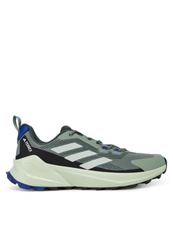 Trekkingi adidas Terrexmaker 2.0 IH6349 Zielony ze sklepu eobuwie.pl w kategorii Buty trekkingowe męskie - zdjęcie 178811570