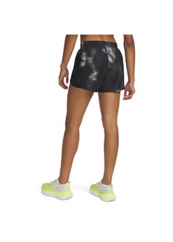 Damskie spodenki do biegania Under Armour UA Fly By 3\'\' Printed Shorts - czarne ze sklepu Sportstylestory.com w kategorii Szorty - zdjęcie 178828742